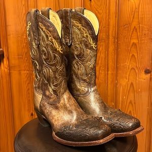 Tony Lama women’s western boots brown